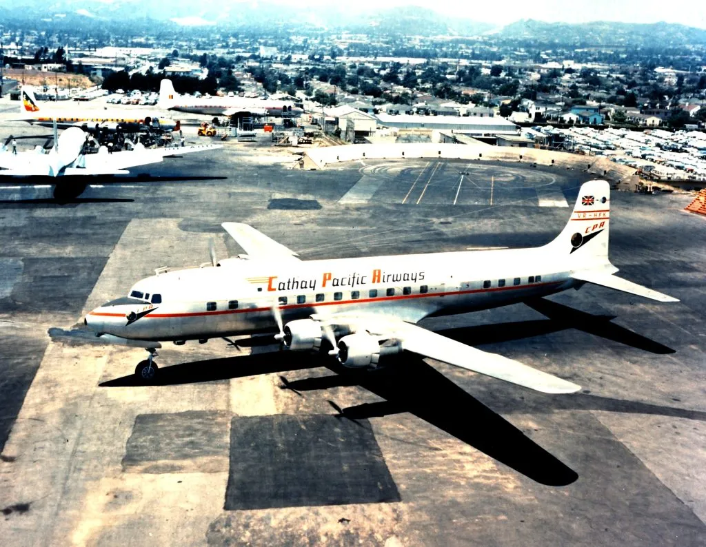 Cathay Pacific Airways - A Pictorial Tribute - 42kft