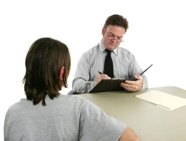 Le Juge des Enfants : Assistance Éducative, Justice Pénale et Compétences