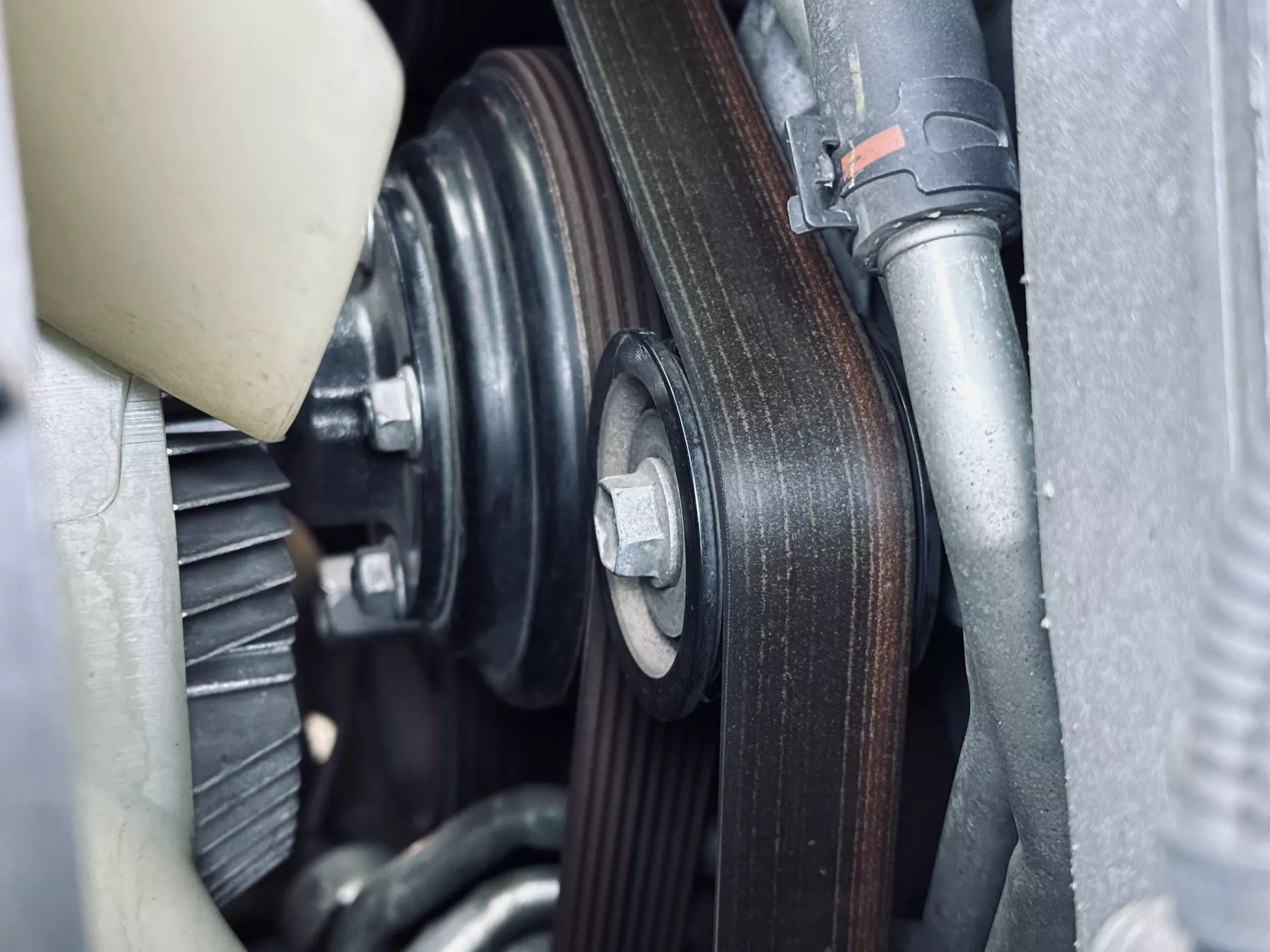 How do I know if my Toyota belt tensioner needs replacing? Brock