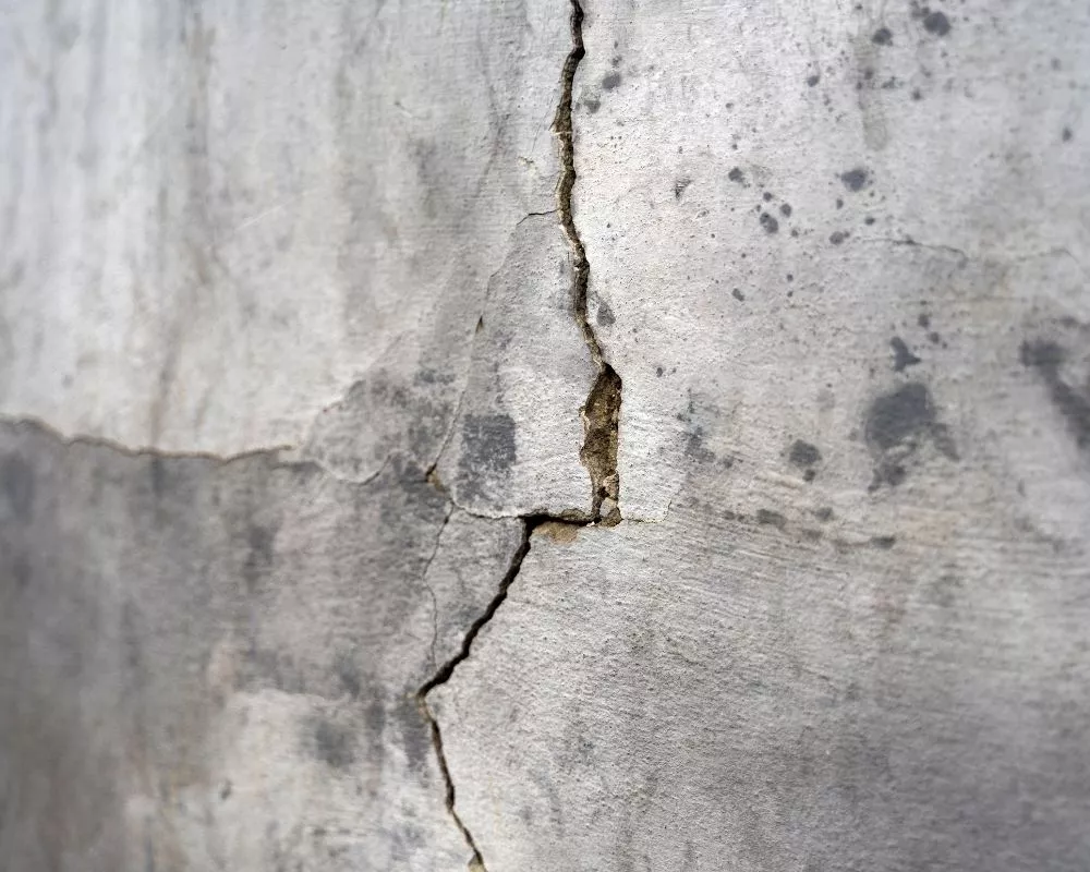 foundation-wall-cracks-budget-dry-waterproofing-3