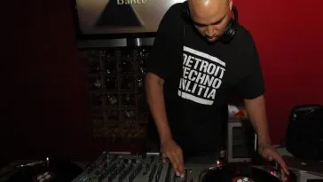 orlando-voorn-activated-dark-distorted-change-underground