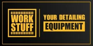 Eine schwarz-gelbe Grafik mit fettgedrucktem Text lautet WORK STUFF auf der linken Seite und YOUR DETAILING EQUIPMENT auf der rechten Seite, alles umrahmt von umrandeten Rechtecken - perfekt für jeden Autokosmetik- oder Autopflege-Liebhaber.