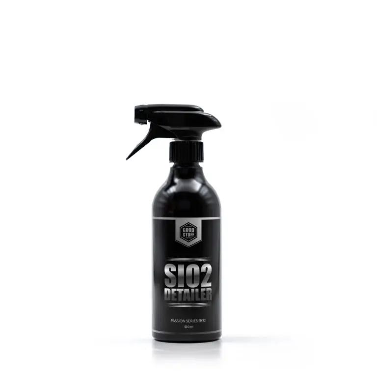 A black spray bottle labeled SiO2 Detailer, known for its hydrophobic detailer formula and paint protection, stands upright against a plain white background.