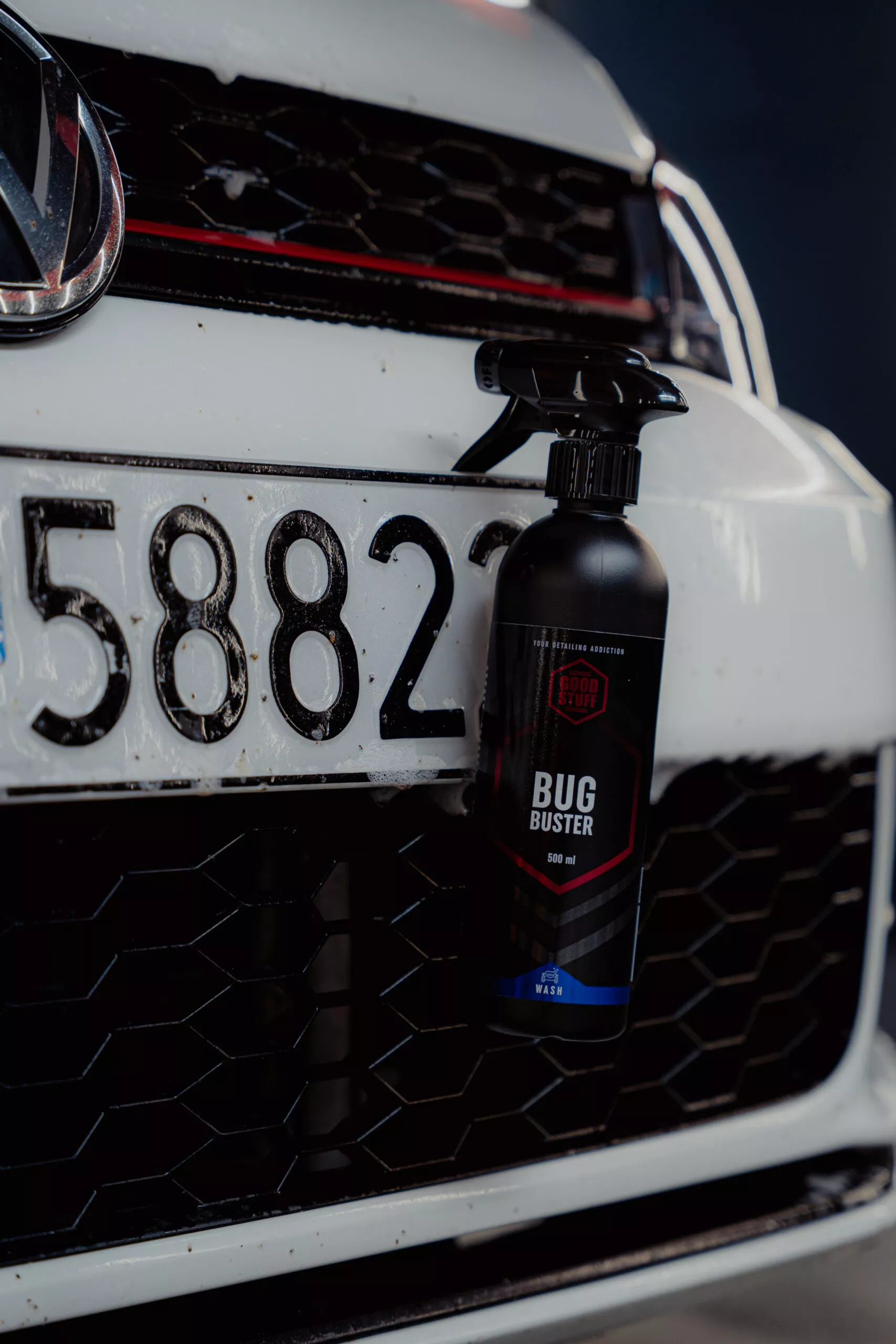 How to Remove Bugs from Car Bumper: Easy and Effective Tips