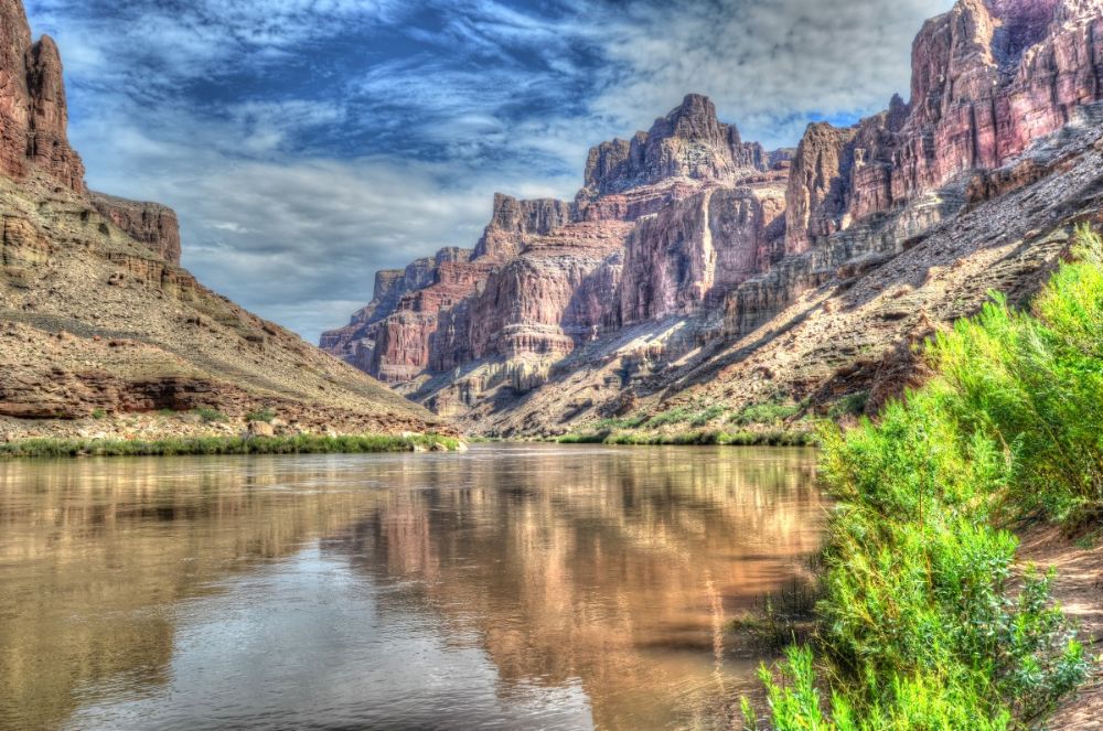 HRE_4 Packing Suggestions for Guests on Cold Weather Trips grand canyon picture in early spring