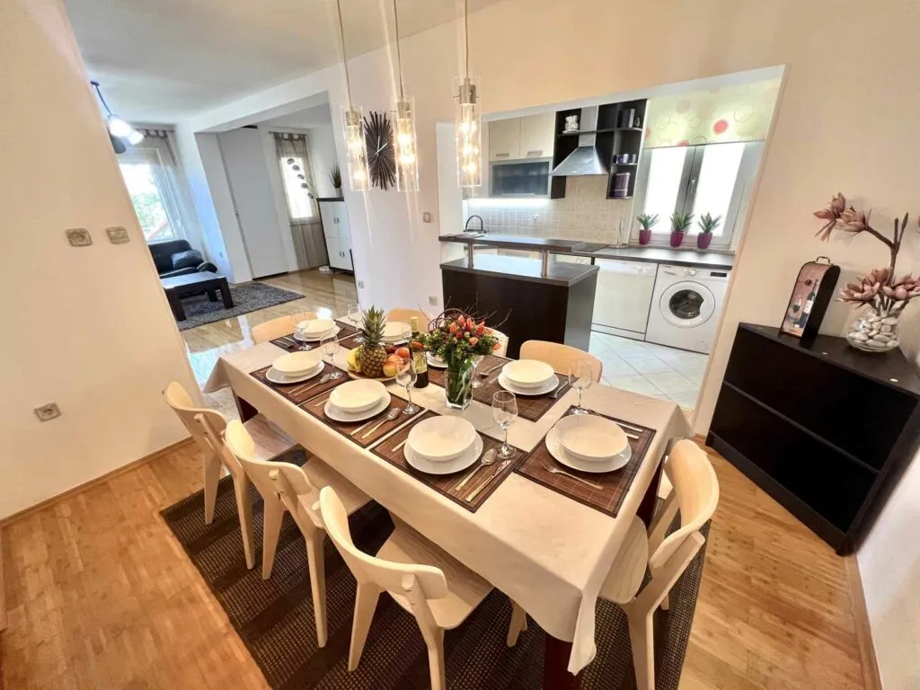 spacious family apartment Frano