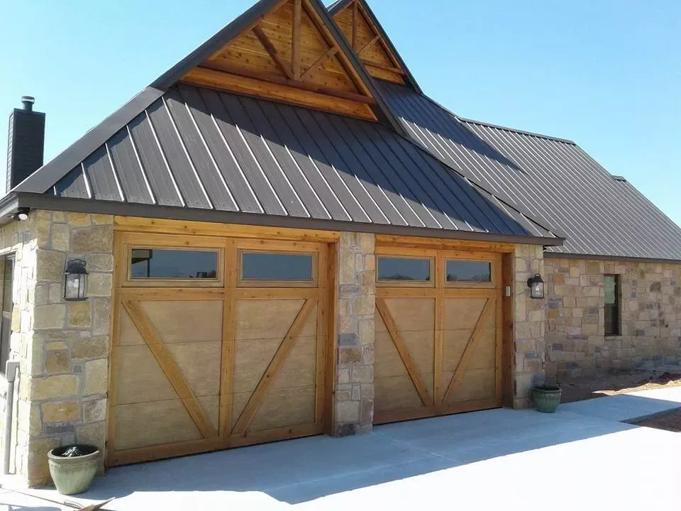 A Guide To Buying New Garage Doors
