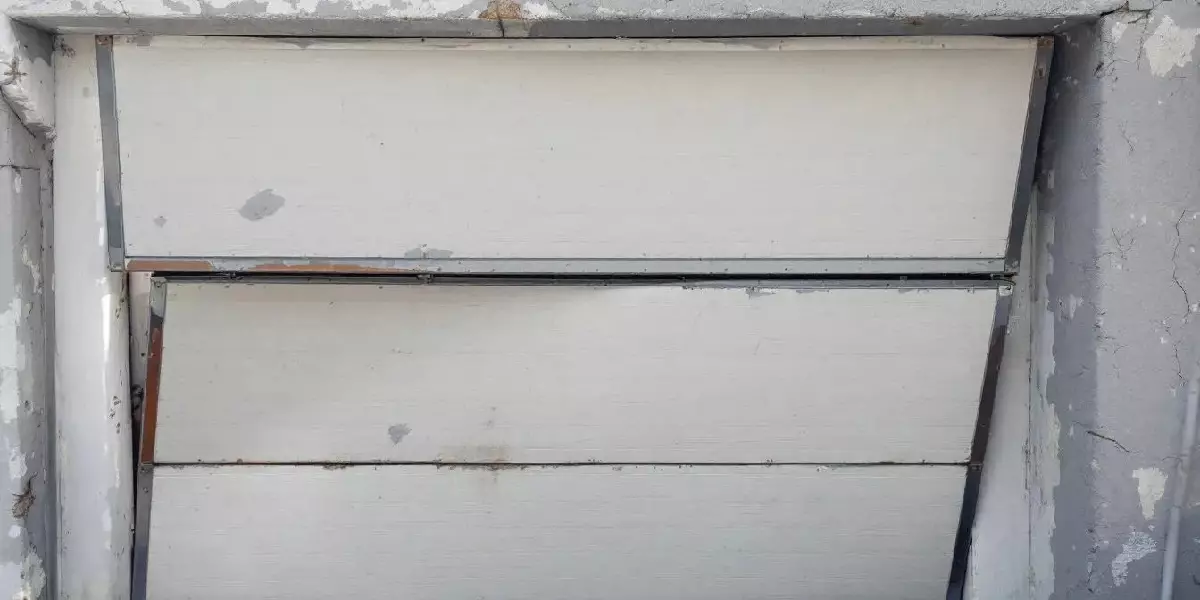 Top Signs Your Garage Door Needs Repair in Norman, OK