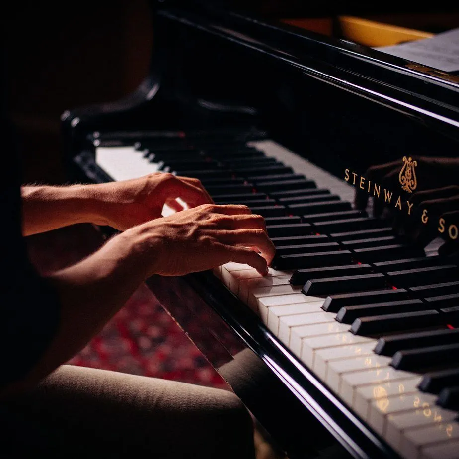 Calm Your Mind and Soul With the Piano Music to Relax Playlist