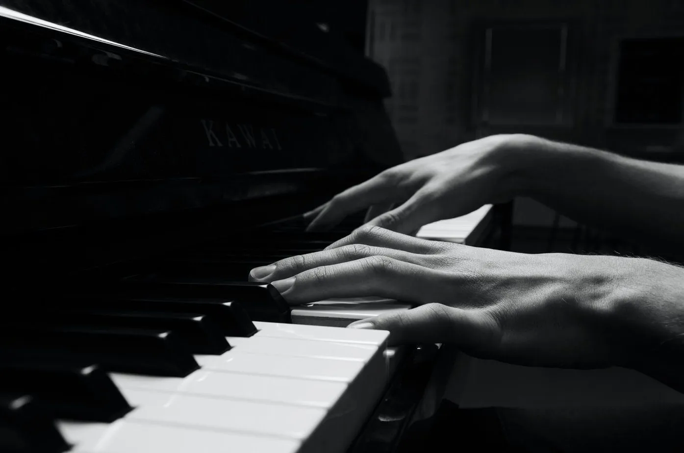 Klangspot Nu Classical Klangspot Nu Classical - Discover the beauty of neoclassical piano music with Klangspot Nu Classical.​