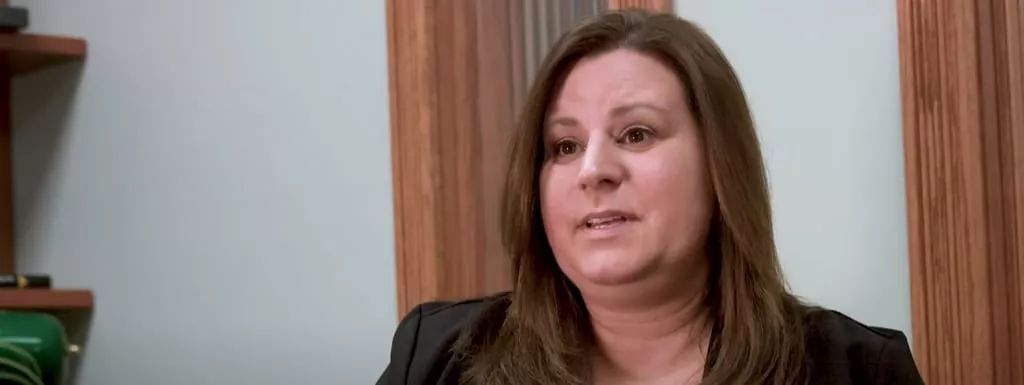 Image of Jolene Bartos giving a testimonial about her dental experience