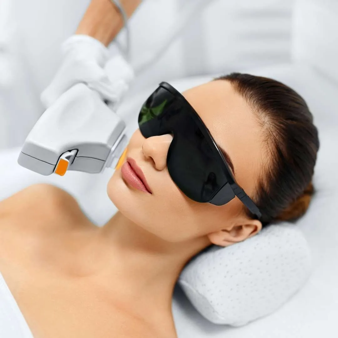 How is the procedure performed for IPL Skin Tone Pigment Correction - Las Vegas Skin Pros | Med Spa How is the procedure performed for IPL Skin Tone Pigment Correction