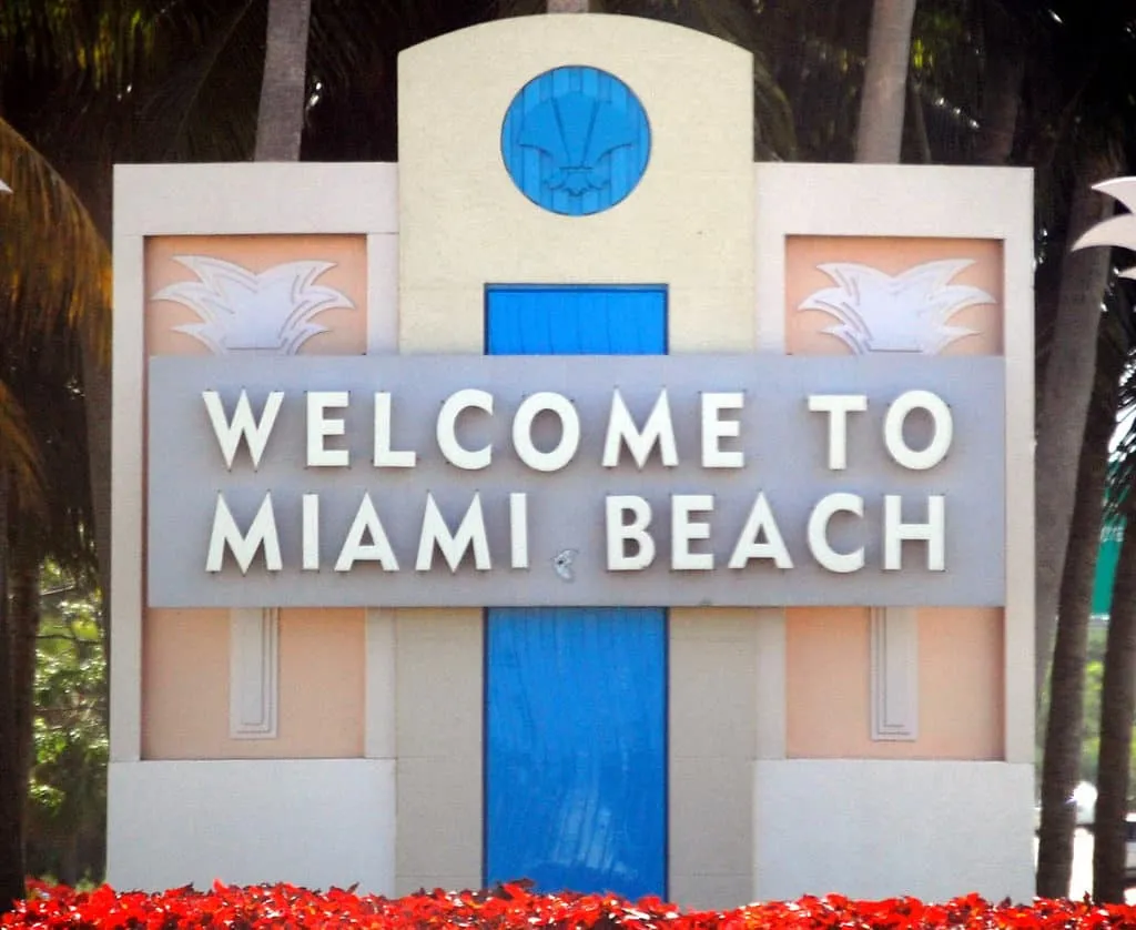 5 of Miami Florida's Most Famous Locations ⭐️⭐️⭐️⭐️⭐️ 1 miami-movers-miami-beach