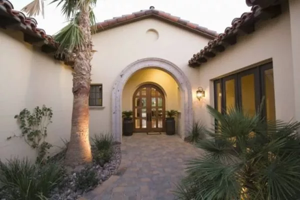 Roofing Factors that Affect Homeowner Insurance