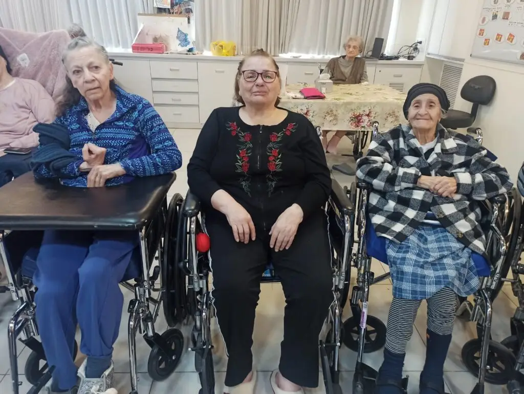 בתי אבות במרכז