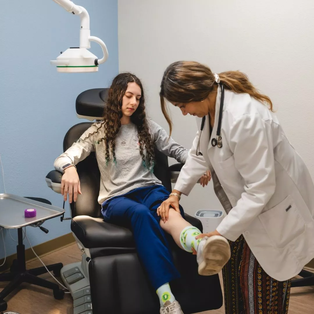 Nick's Team & Office Shoot _TUKROgraphy-43 (Large)