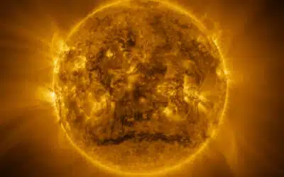 Una ‘severa’ tormenta solar golpea hoy el campo magnético de la Tierra