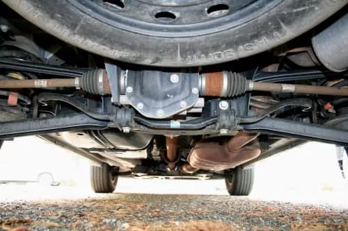 Penyebab Kaki-kaki Mobil Bunyi Kletek-kletek yang Menganggu
