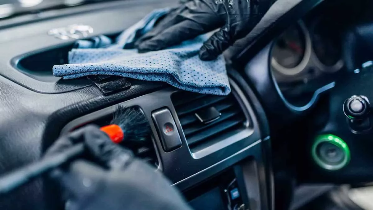 Salon Mobil SUV Pa'batang di Mamajang