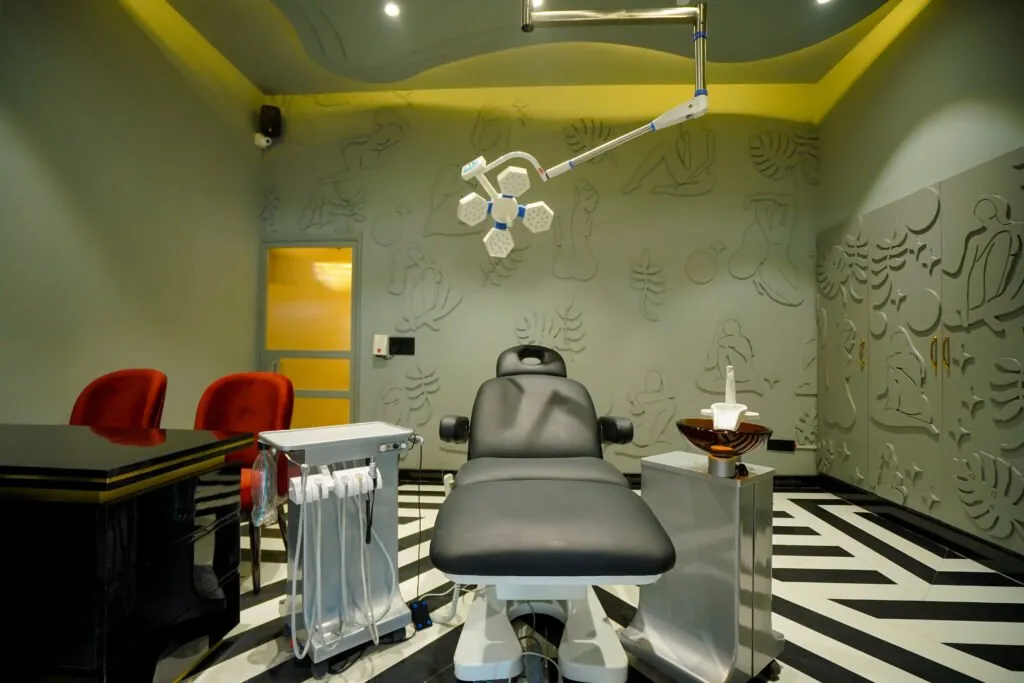 Modern treatment room at Sarayu Clinic in Delhi equipped for advanced cosmetic procedures
