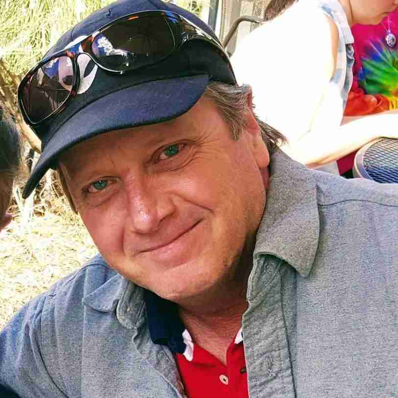 Steve "Guz-E" deGuzman