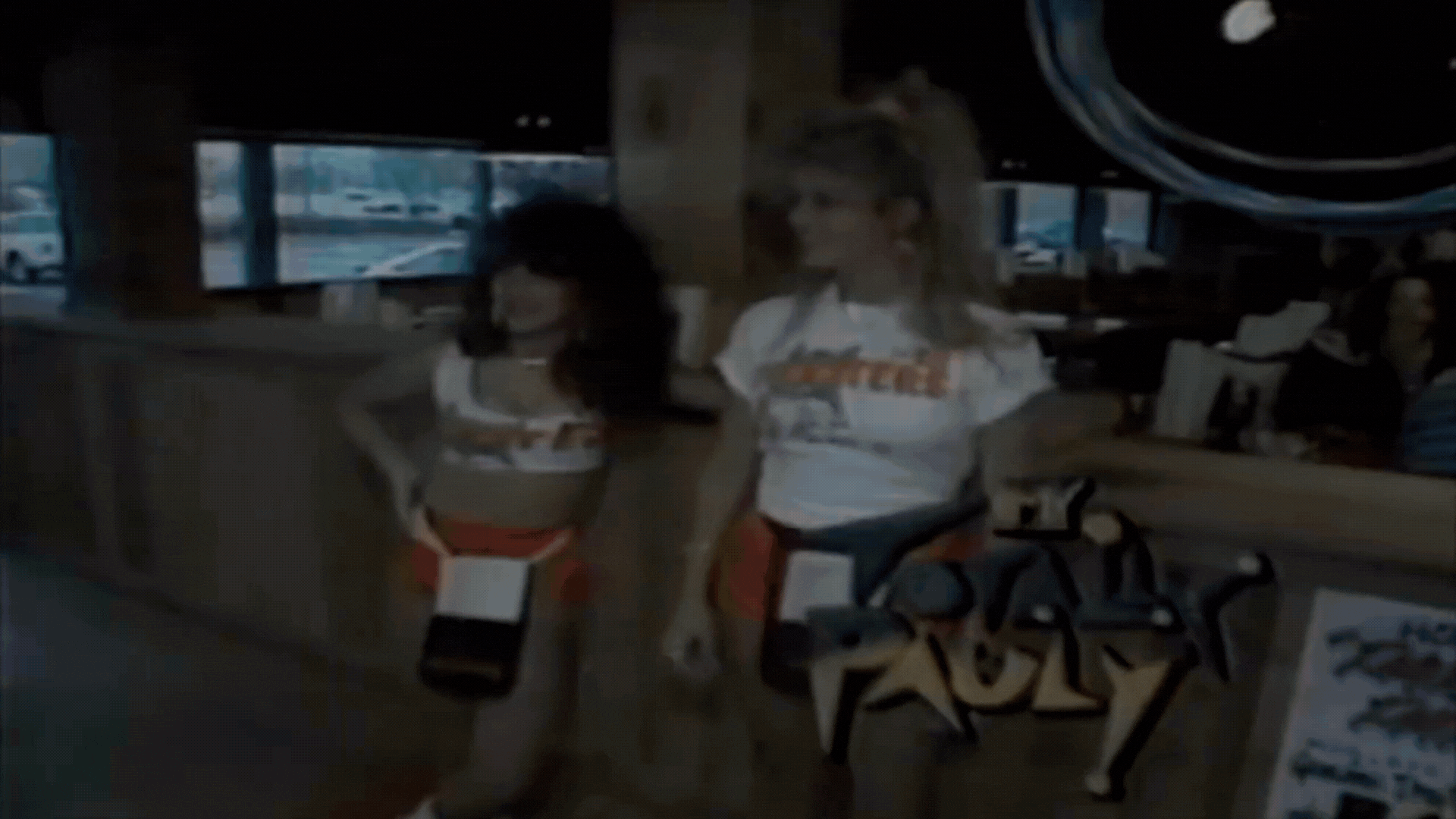 HOOTERS MTV Top 20 Countdown