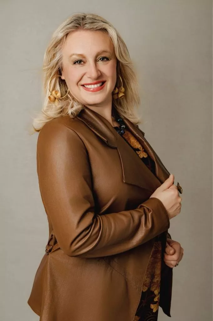 Headshots Branding Portrait Session blonde woman portrait