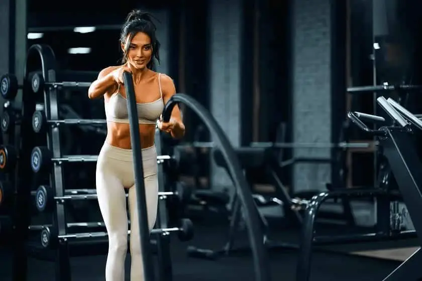 4 Reasons A Woman Should Visit A Gym-02 Thinking About A Gym? 4 Reasons It's A Right Choice!