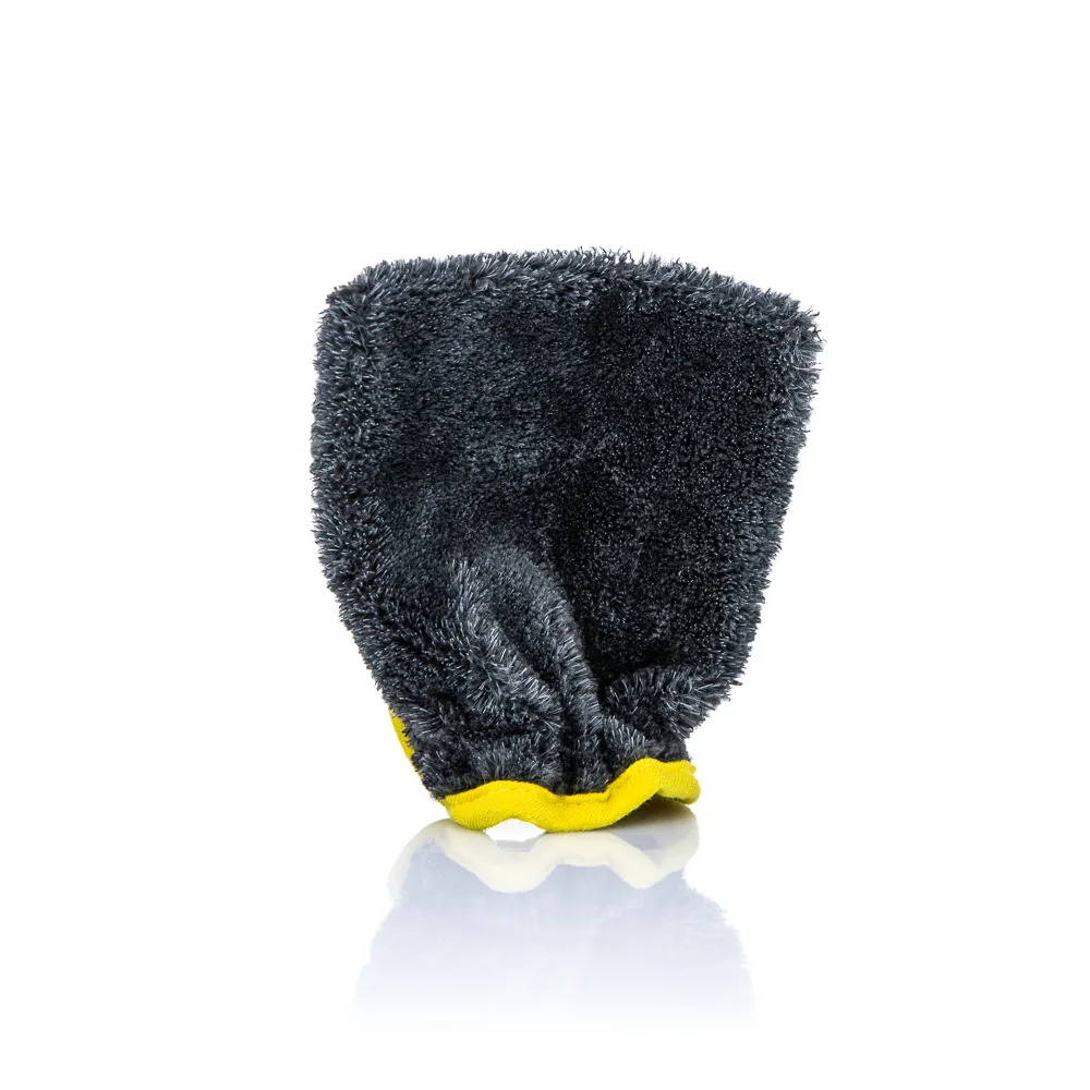 BREEZE Interior Mitt - a specialized microfiber mitt for cleaning car interiors, made of high-grade microfiber for a spotless clean
