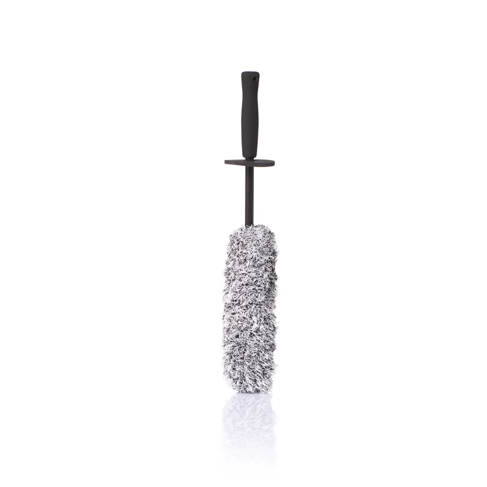 Keep your rims looking like new with the Squall Wheel Brush from WORK STUFF, designed with soft and gentle bristles for safe cleaning.