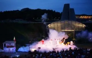 Yapadrisk et la flamme des volcans : un spectacle proposé cet été à Vulcania.