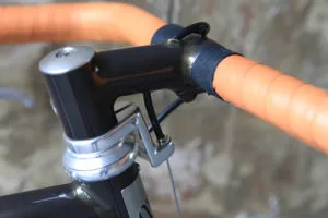 La potence du vélo Victoire Berluti
