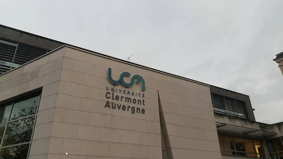 Fronton UCA bld Mitterrand, Clermont