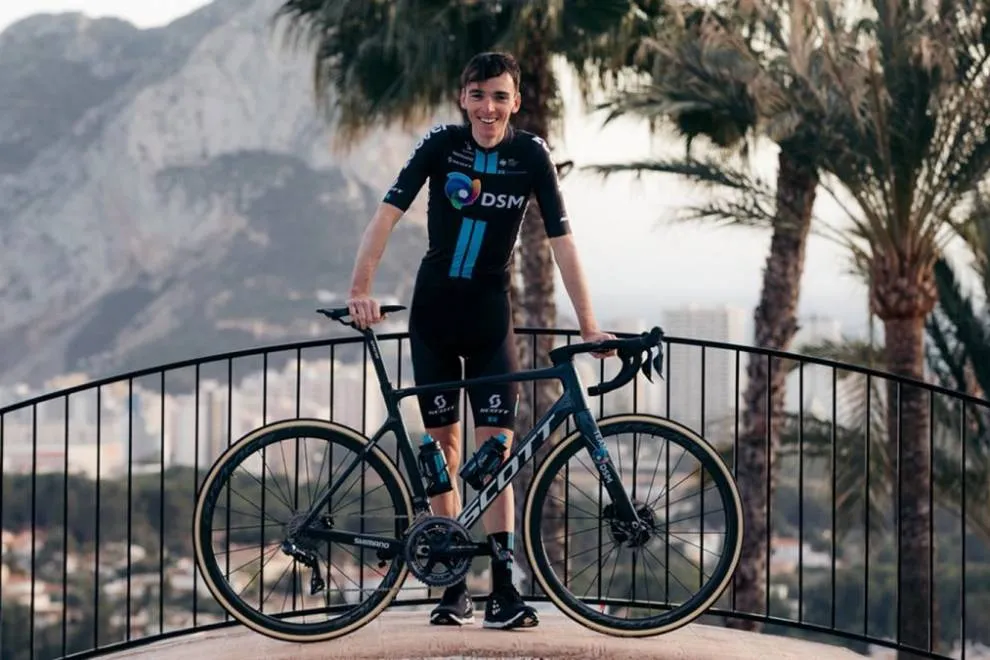 Romain Bardet, sous ses nouvelles couleurs du team DSM- photo @romainbardet/ Twitter.