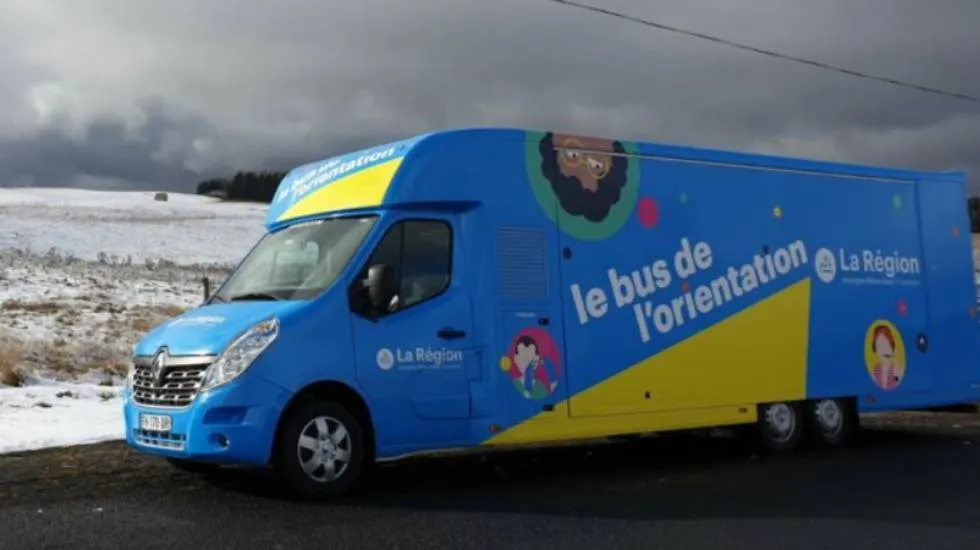 Bus de l'orientation / Photo Auvergne-Rhône-Alpes Orientation