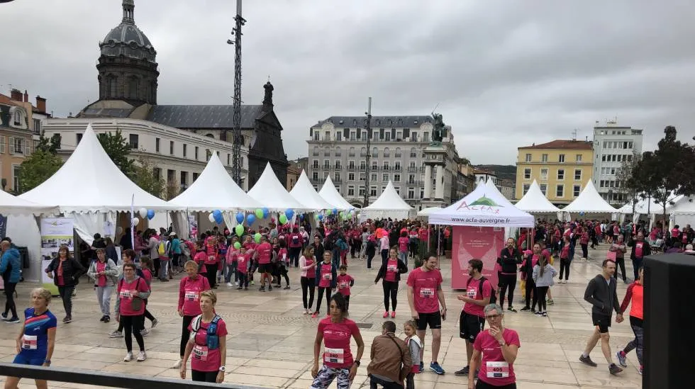 Clermont en Rose : Place de Jaude : Photo : Clermont en Rose