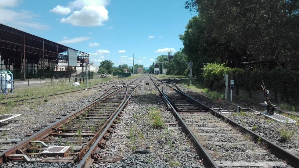 les trains absent s de certaines ligne sncf / photo 7 jours à Clermont