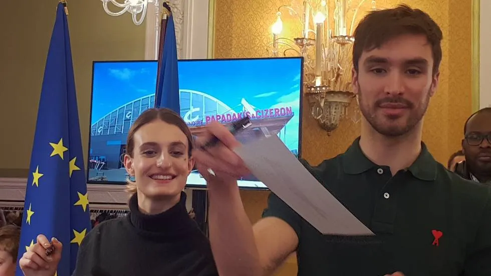 Séance clermontoise de dédicaces pour le duo Papadakis-Cizeron / Photo 7 Jour à Clermont