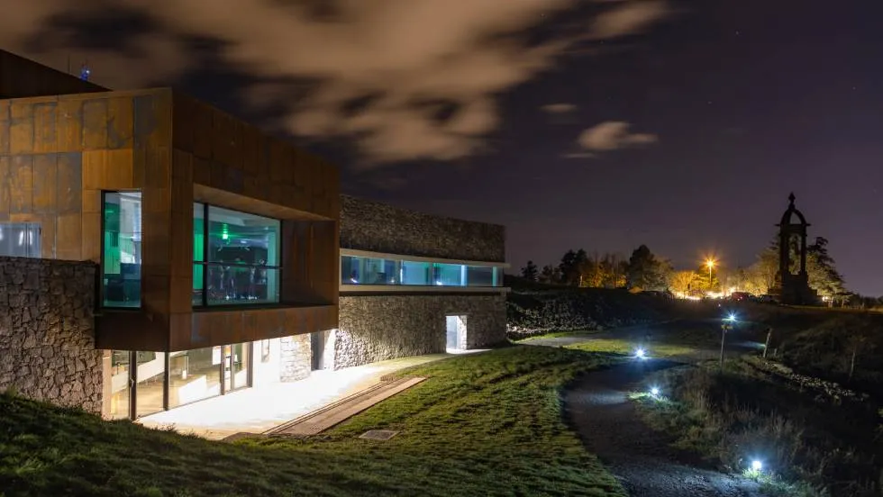 Musée de Gergovie de Nuit / Photo Valentin Uta