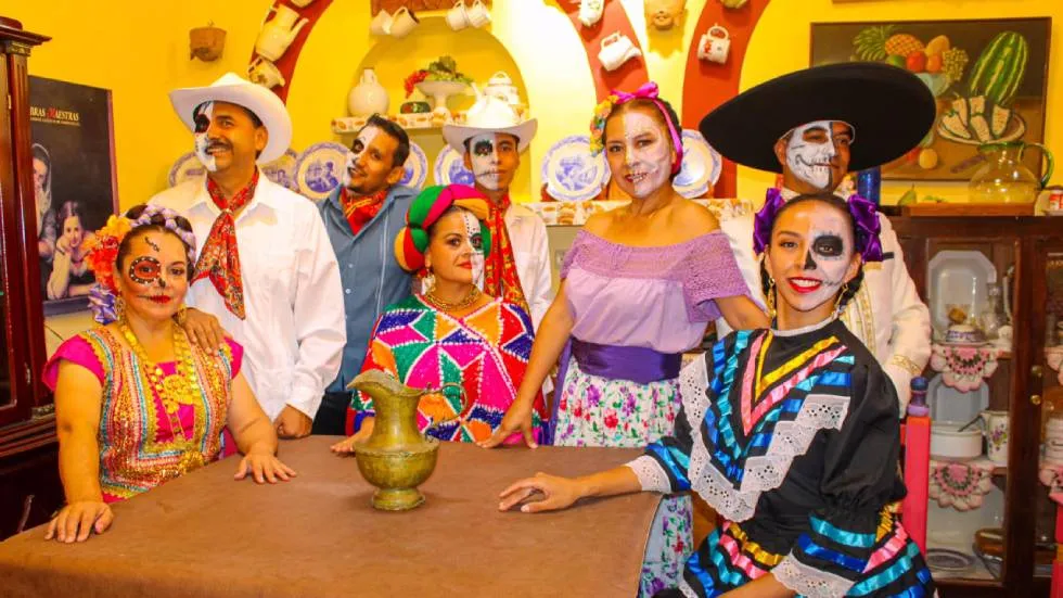 Compañía folklórica Mexalli / Photo DR