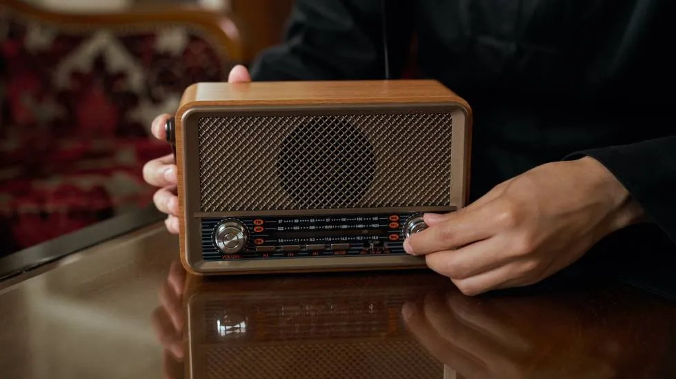 radio vintage / photo R. Lach - Pexel