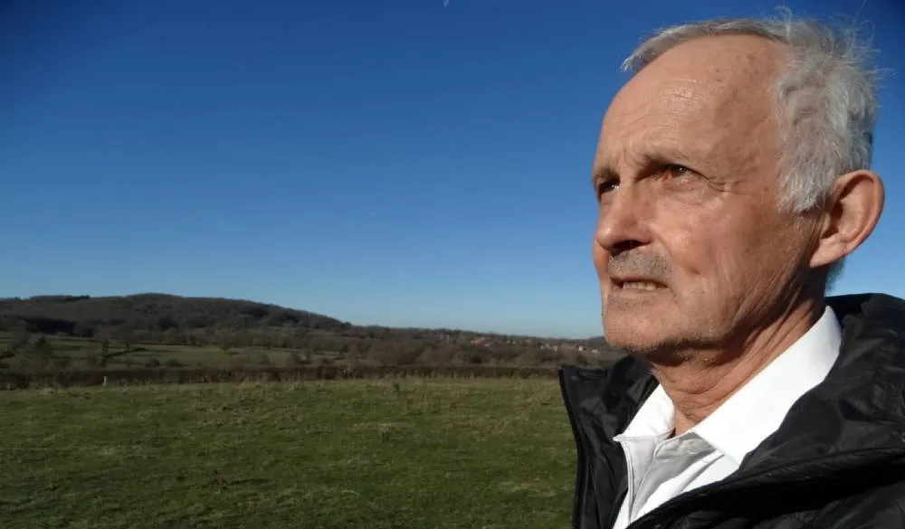 Marc Batard sur ses terres bourbonnaises / Photo Yves Meunier