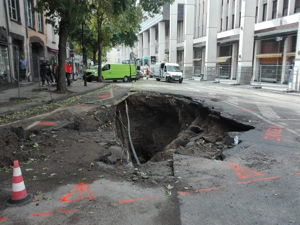 Trou place Royale en 2019 / Photo 7 Jours à Clermont