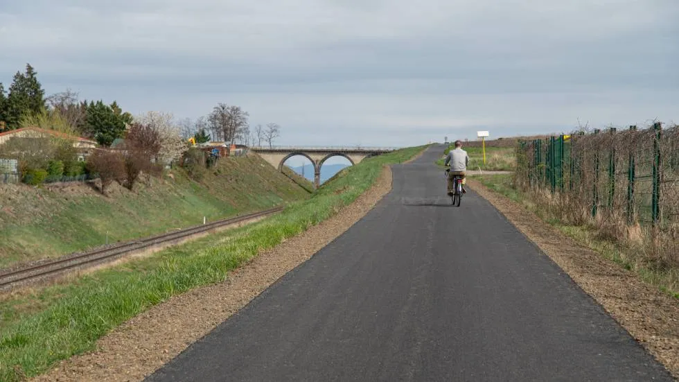 Schéma cyclable : voie verte Lempdes Pont du Château (c) Jodie Way