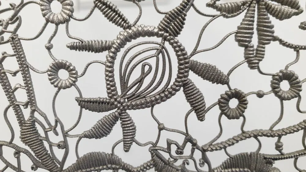 Parure 3d, détail - A. Jauffray / Photo 7 Jours à Clermont