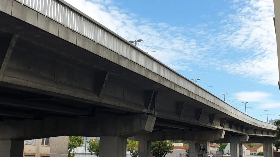 Sous le viaduc Saint-Jacques / Photo 7 Jours à Clermont
