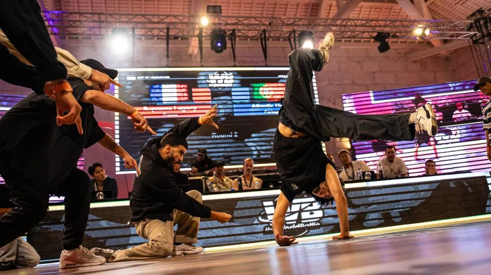 The World Battle / Photo Haru Graphics