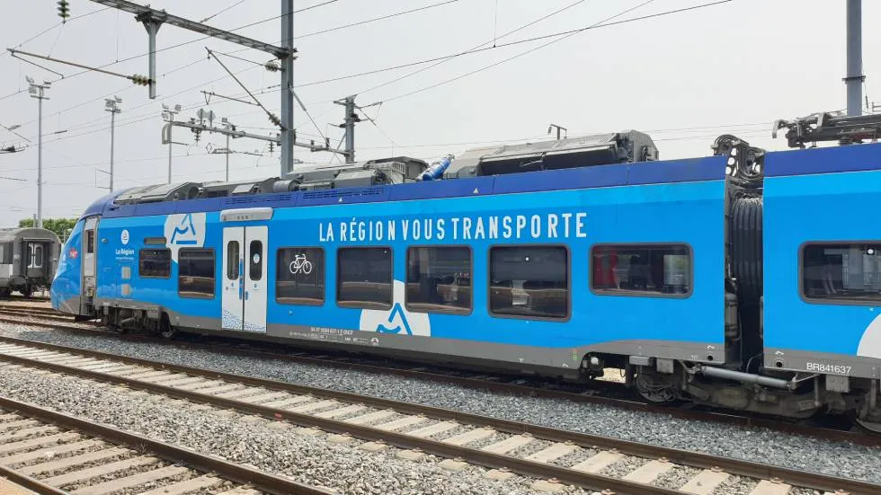 Liaison ferroviaire TER AuRA / Photo 7 Jours à Clermont