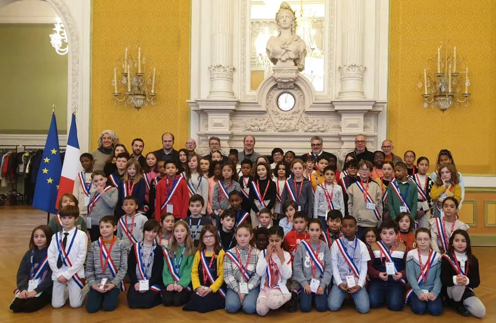 Conseil municipal des enfants 2 / Photo 7 Jours à Clermont