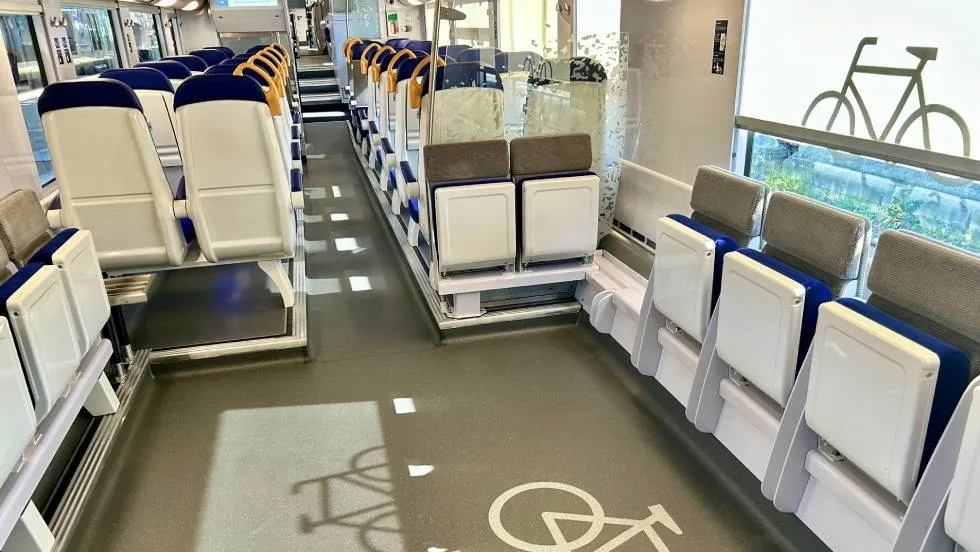 Intérieur TER rénové / Photo Région Aura